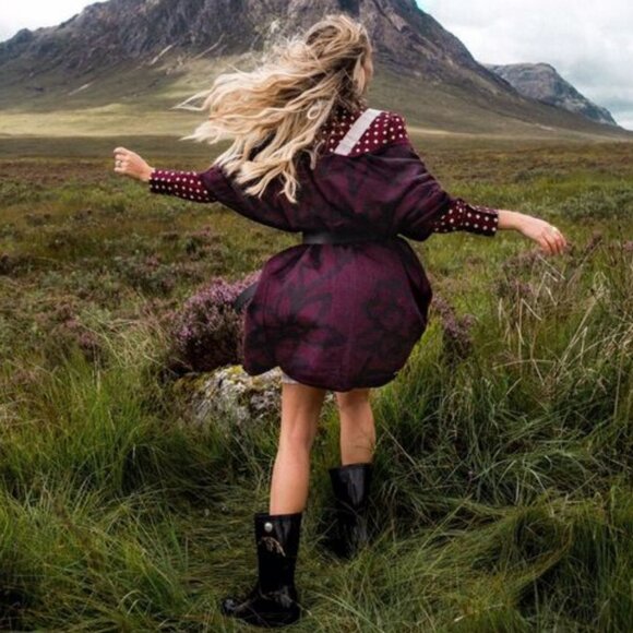 Cleobella Sevigny Capelet Tassel Shawl Poncho Cape Cardigan in Bordeaux - Picture 3 of 14